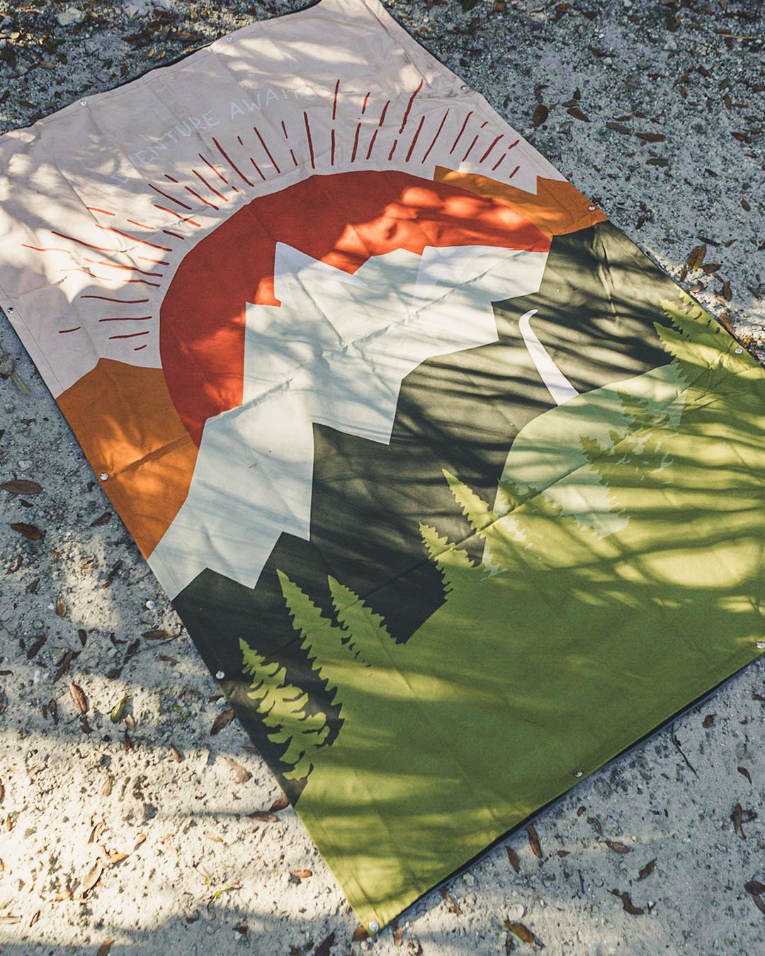 Multifunktionale Campingdecke Adventure awaits - Outdoor & Camping - MARKTSAM